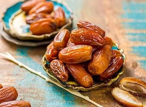 قیمت خرید خرما زاهدی عسلی + فروش ویژه